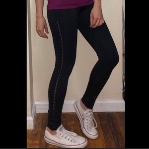 SOLD: Noli black leggings with side detail